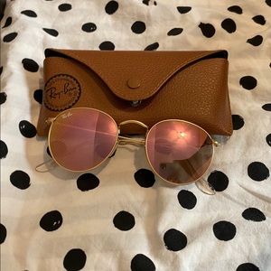 Rose Gold Raybans